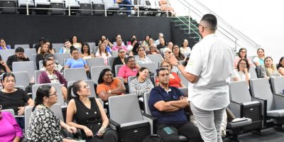Cuiabá capacita 130 professores da rede municipal