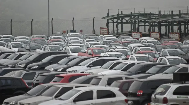 Emplacamentos de veículos cresceram 10% em julho