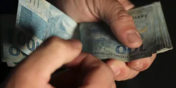 Estados Unidos propõem tarifas a 60 países, incluindo o Brasil