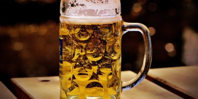 Estudo mostra efeitos da cerveja no fígado e saúde cardiovascular