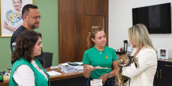 Feira de adoção encerra Abril Laranja em Várzea Grande