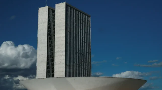 Governo enviará PL à Câmara para aumentar limite do MEI