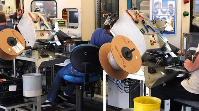 Indústria brasileira está perdendo mercado interno para a China