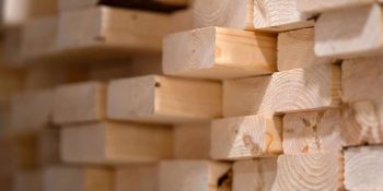 madeira-esta-presente-construcao-grandes-edificios