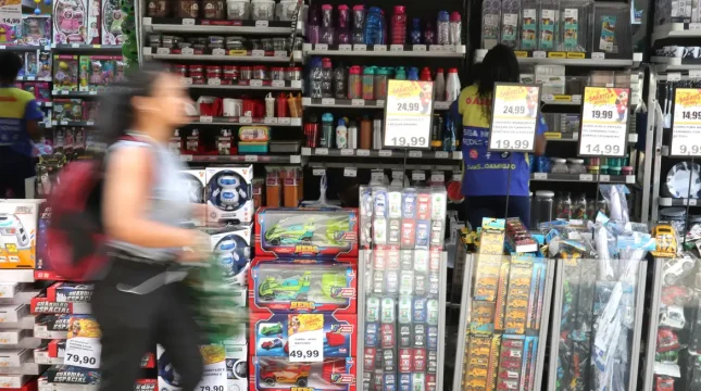 Manutenção da Selic em 15% ao ano preocupa setor produtivo