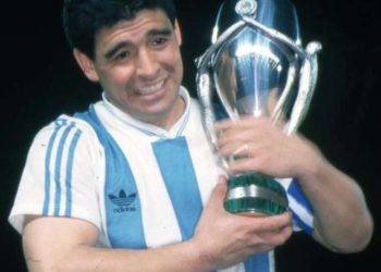 Maradona - começa novo julgamento de equipe médica