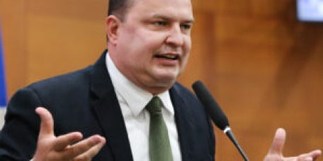 Max diz que nome novo pode surgir na disputa ao Governo