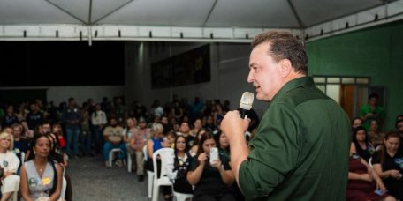 Max Russi quer ampliar atendimento a crianças neurodivergentes