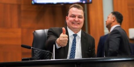 Max Russi projeta até sete deputados na ALMT