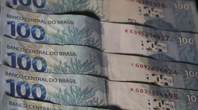 Mercado financeiro reduz previsão da inflação para 5,18%