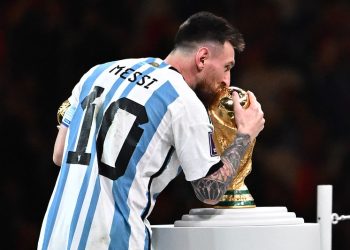 Messi doa 80 mil euros a Madri depois dos incêndios
