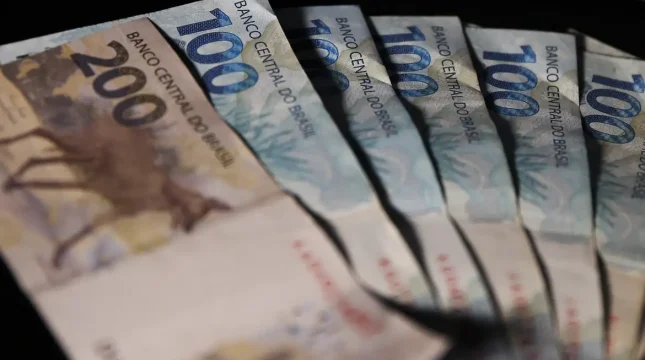A MP que pretende compensar a elevação do Imposto sobre Operações Financeiras (IOF) deverá elevar a arrecadação federal em R$ 10,5 bilhões