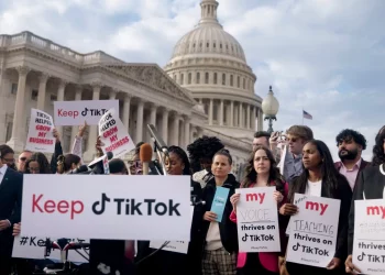 Os protestos contra a ofensiva dos EUA pode banir o TikTok