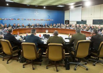 Otan e EUA estão comprometidos em manter a Ucrânia na luta,