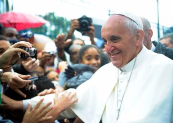 Papa Francisco canoniza padre por milagre no Brasil; entenda!