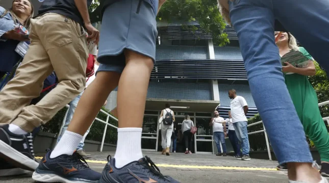 Penas mais duras para crimes em escolas entram em vigor