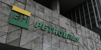 Petrobras anuncia novos poços e retomada de fábricas