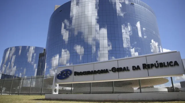 PGR defende quebra de sigilo de processo de Vorcaro