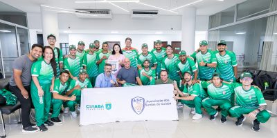 prefeito-recebe-equipe-cuiabana-futsal-surdos