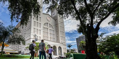 Prefeitura de Cuiabá revitaliza Praça da República