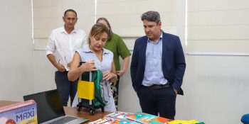 Prefeitura de Várzea Grande inicia entrega de uniformes escolares