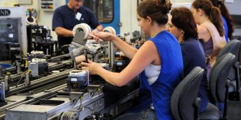 Produção industrial brasileira cresce 1,8% em janeiro de 2026