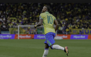 Raphinha aponta "diferença" do Brasil após chegada de Ancelotti