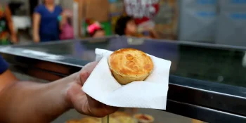 Setor de serviços cresce 2,8% em 2025, quinto ano seguido de alta