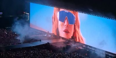 Shakira chega ao Brasil para megashow em Copacabana