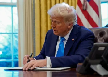Trump diz que Estados Unidos voltarão a enviar armas à Ucrânia