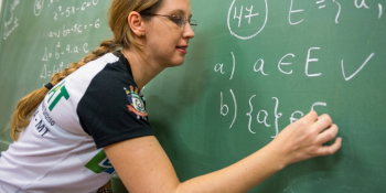 Unemat oferta seletivo com 212 vagas professores temporários